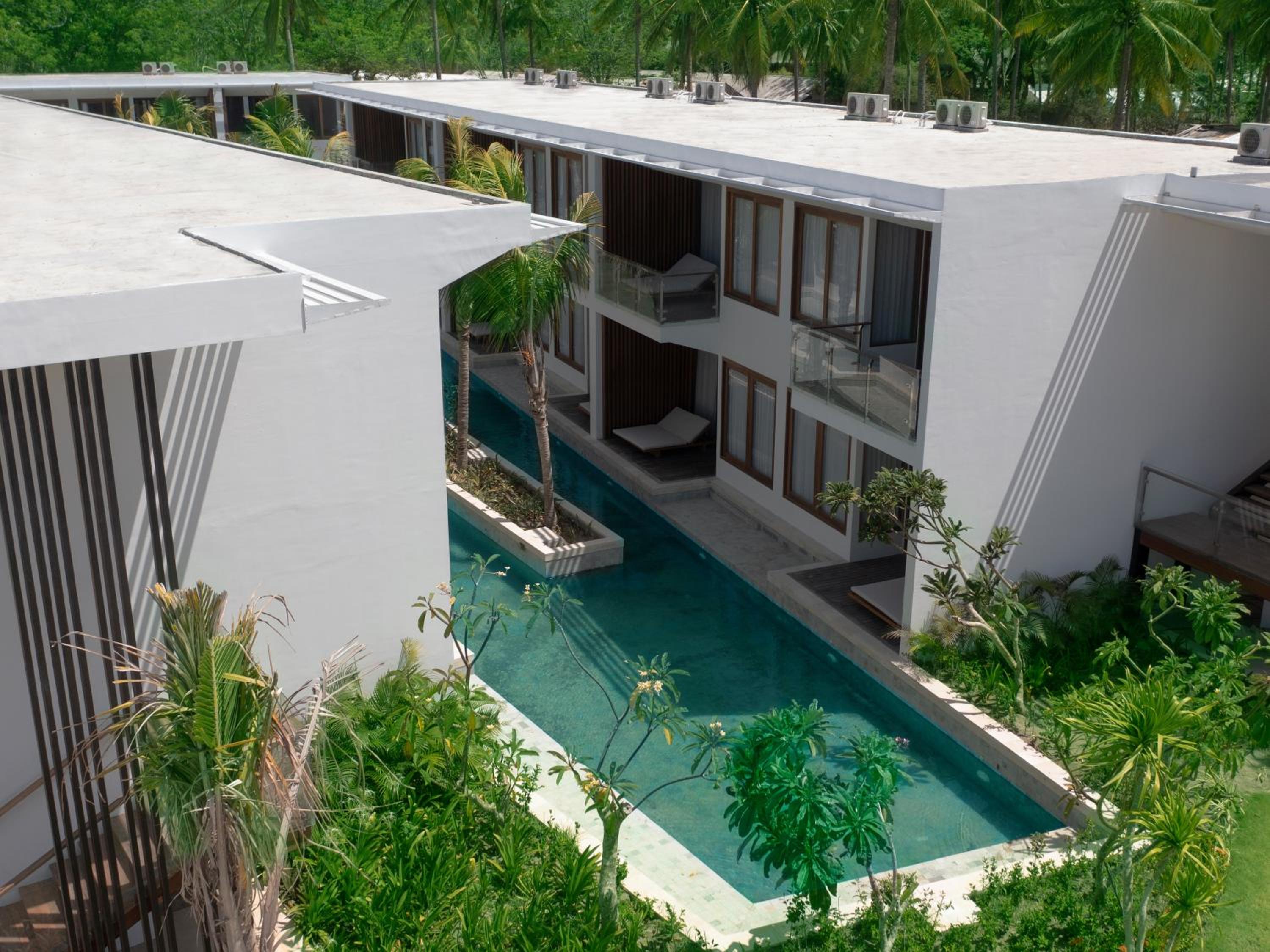 Deluxe Lagoon Room photo 2