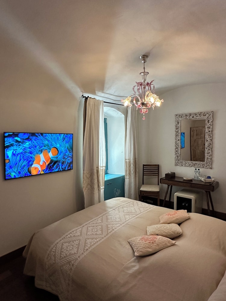 Luxury Suite