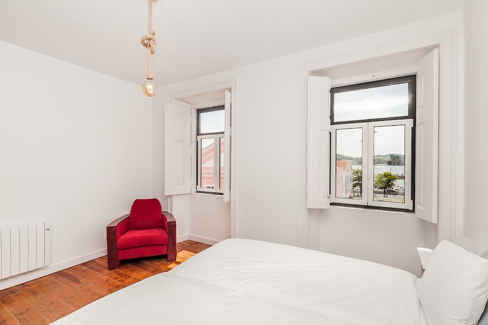 Standard Apartment, 2 Bedrooms, River View photo 3