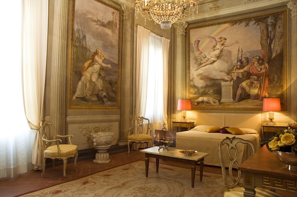 Suite photo 1