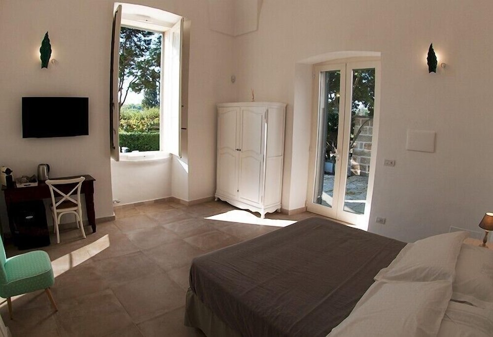 Deluxe Double Room, 1 Queen Bed photo 1