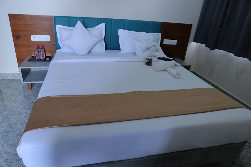 Deluxe Double Room - Photo 1