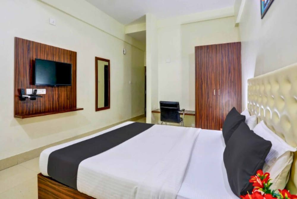 Deluxe Double Room, City View