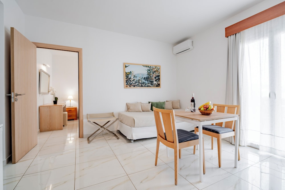Grand Apartment, 2 Bedrooms