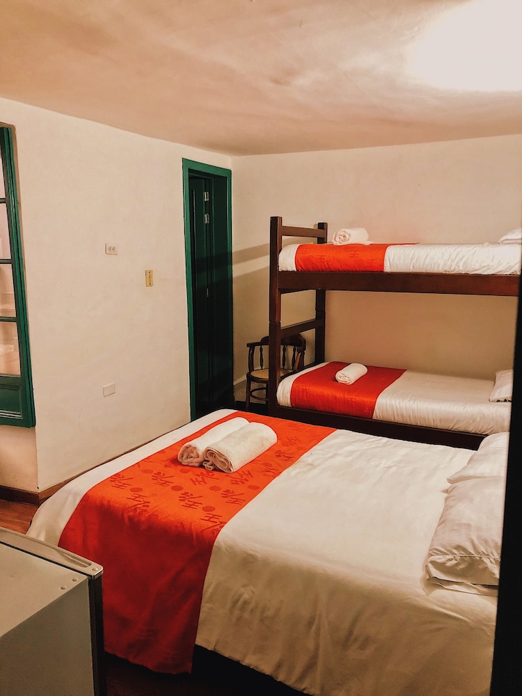 Standard Room, Non Smoking, Courtyard View