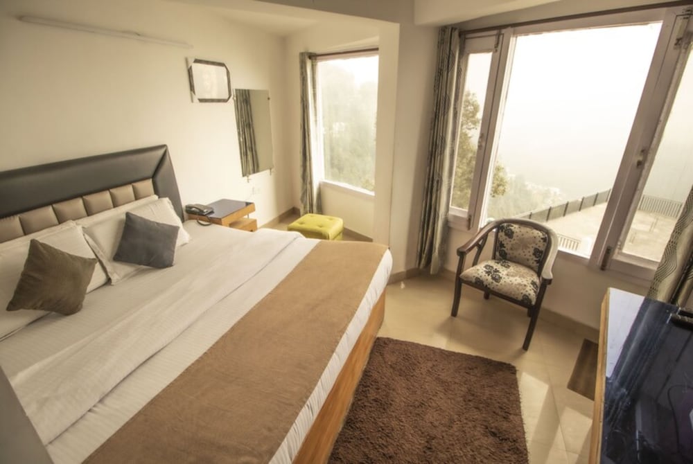 Deluxe Quadruple Room - Photo 3
