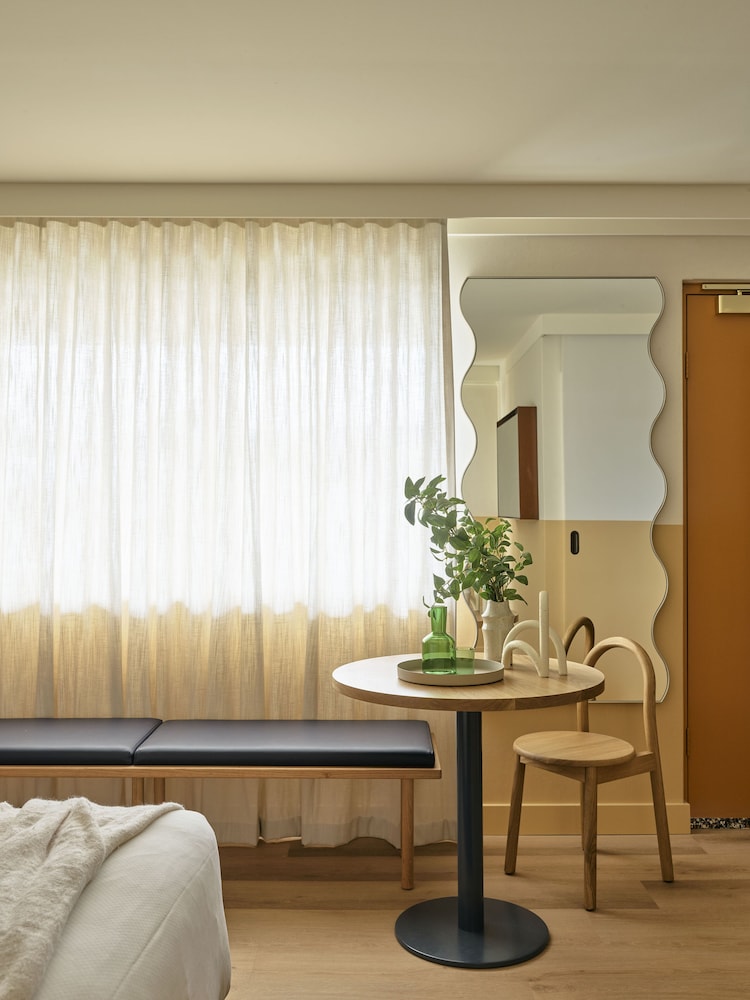 Exclusive Room