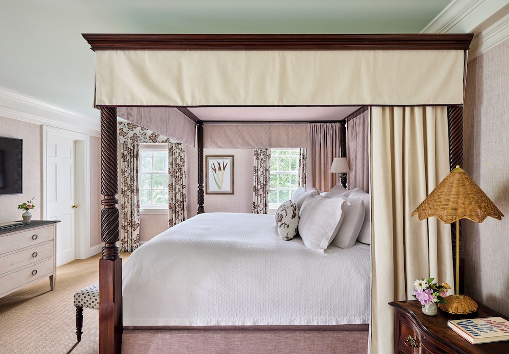 Suite (Mayflower)