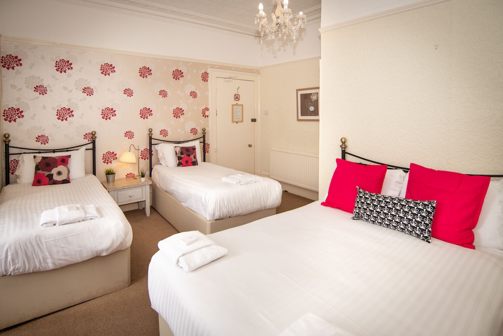 Quadruple Room, Ensuite photo 1