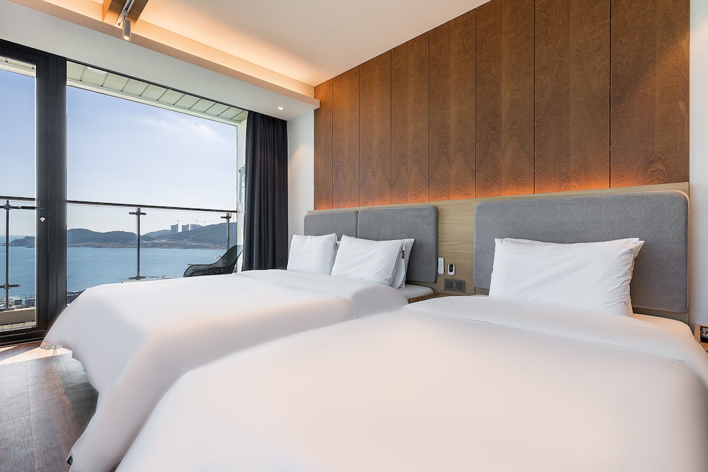 Full Ocean Terrace Twin Premium - Photo 6