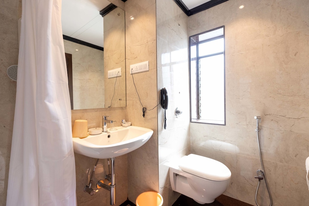 Executive Double or Twin Room - Photo 3