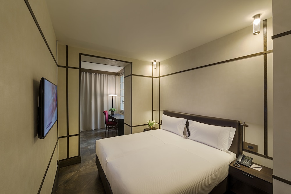 Junior Suite, Balcony, River View