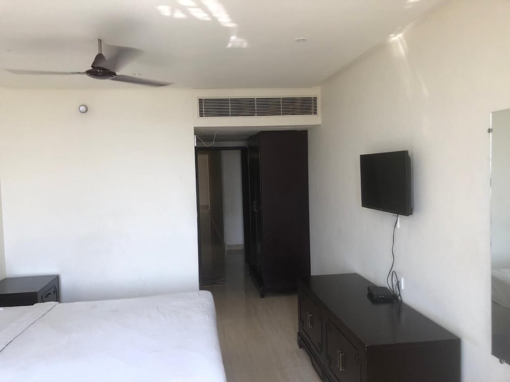 Deluxe Room, City View photo 3