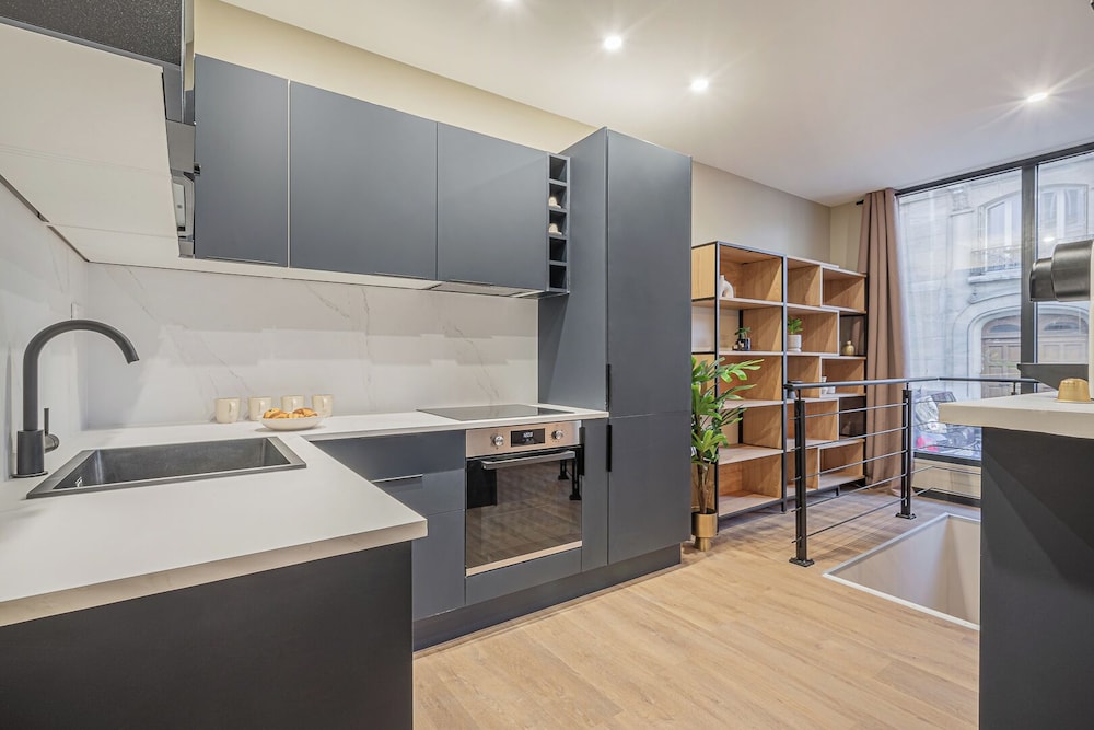 Deluxe Apartment, 1 Bedroom, Kitchenette photo 3