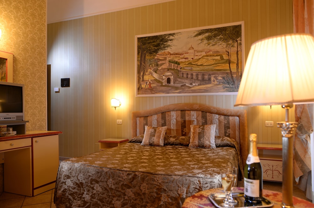 Triple Room photo 2