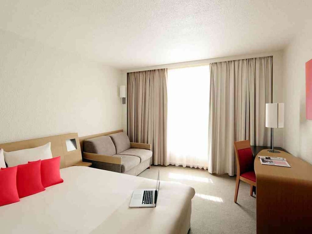 Executive Room, 1 Double Bed with Sofa bed - Photo 6