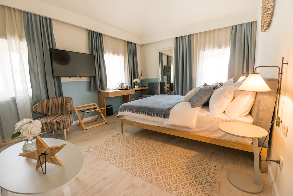 Deluxe Suite - Photo 4