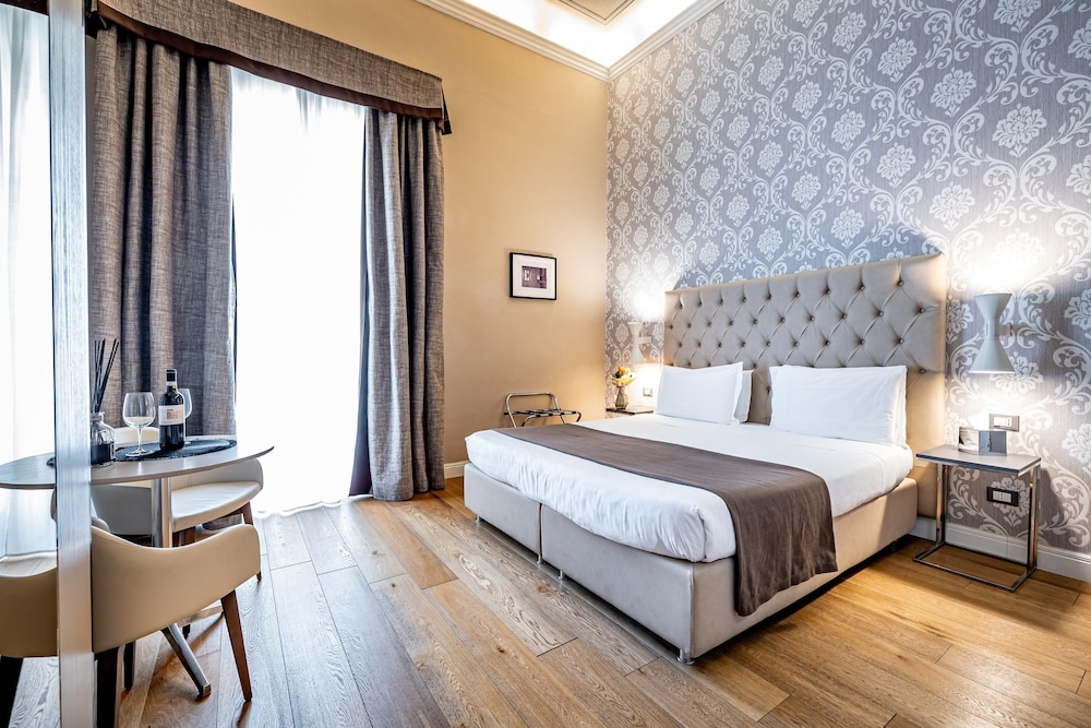 Deluxe Double or Twin Room photo 1