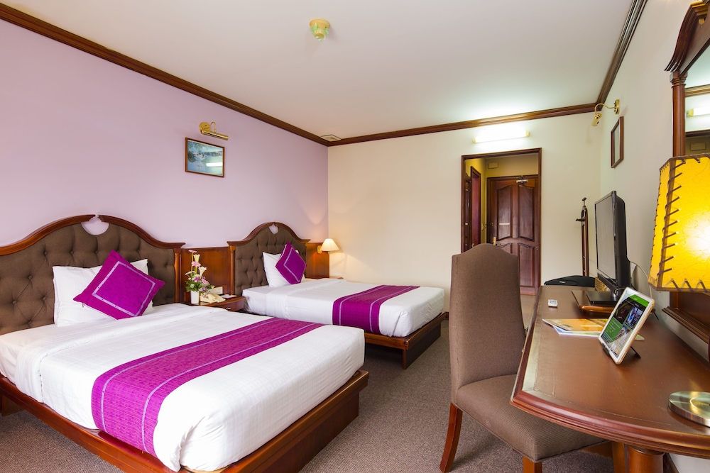 Superior Twin Room, City View - Photo 2