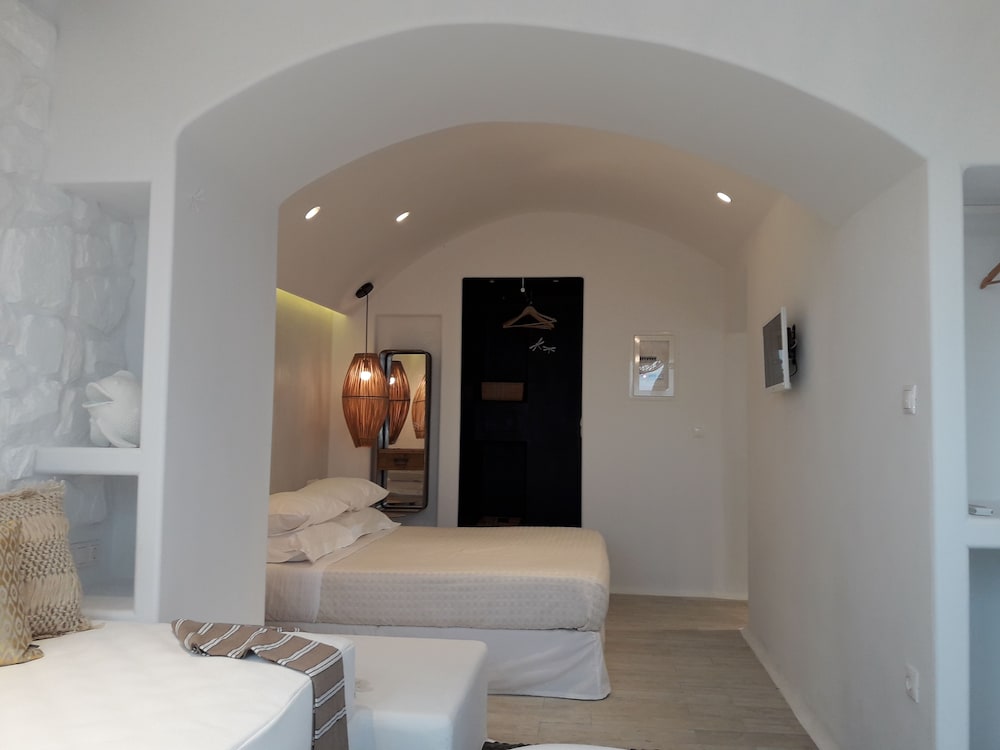 Romantic Studio Suite, Multiple Beds, Ground Floor photo 1