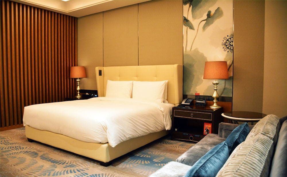 King Guest Room photo 2
