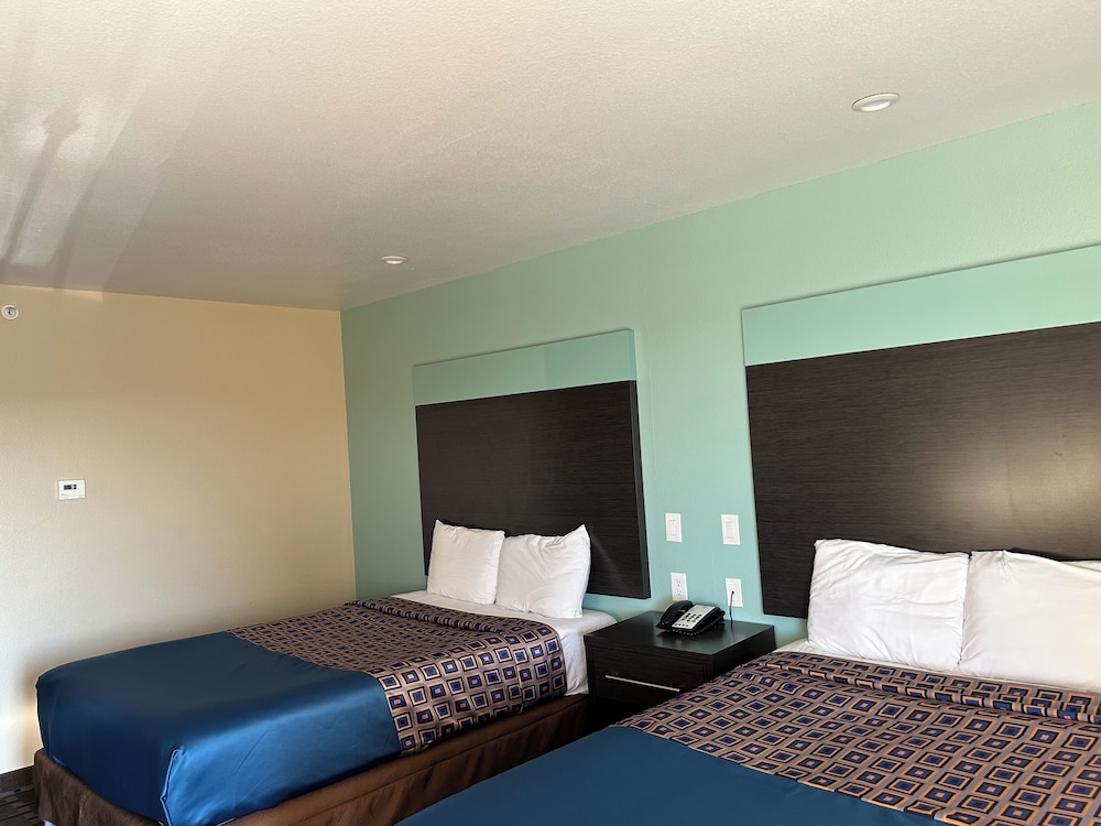 Basic Double Room, Non Smoking photo 3