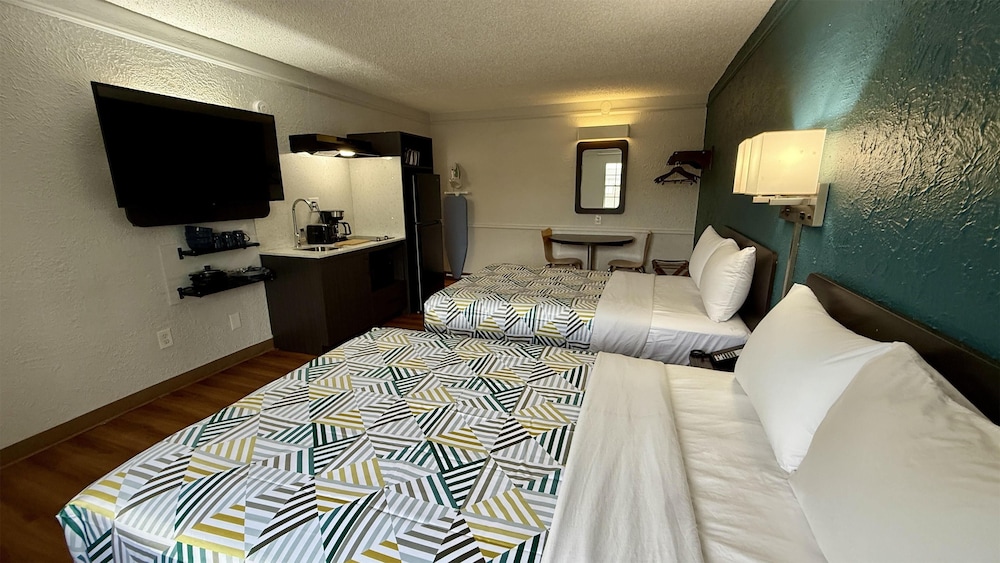 Standard Room, 2 Double Beds, Non Smoking