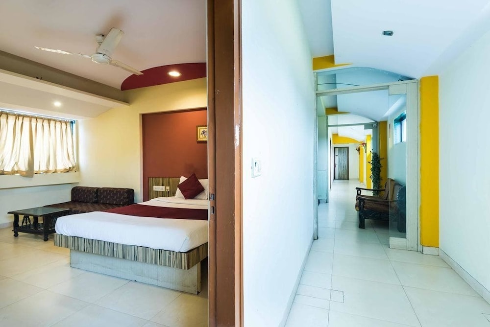 Deluxe Double Room, 1 Queen Bed, Smoking