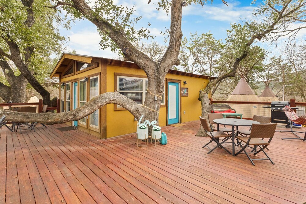 Romantic Cabin, Private Bathroom