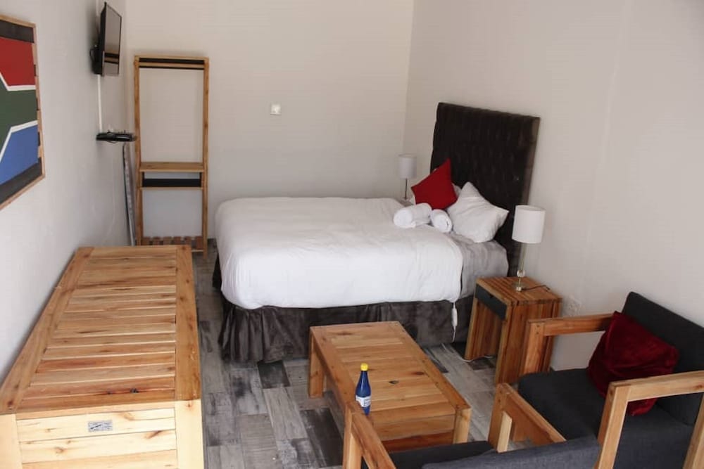 Deluxe Double Room (South Africa) photo 1
