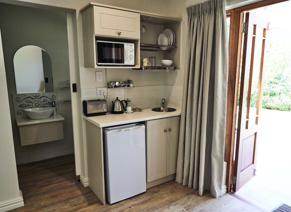 Junior Double or Twin Room photo 2