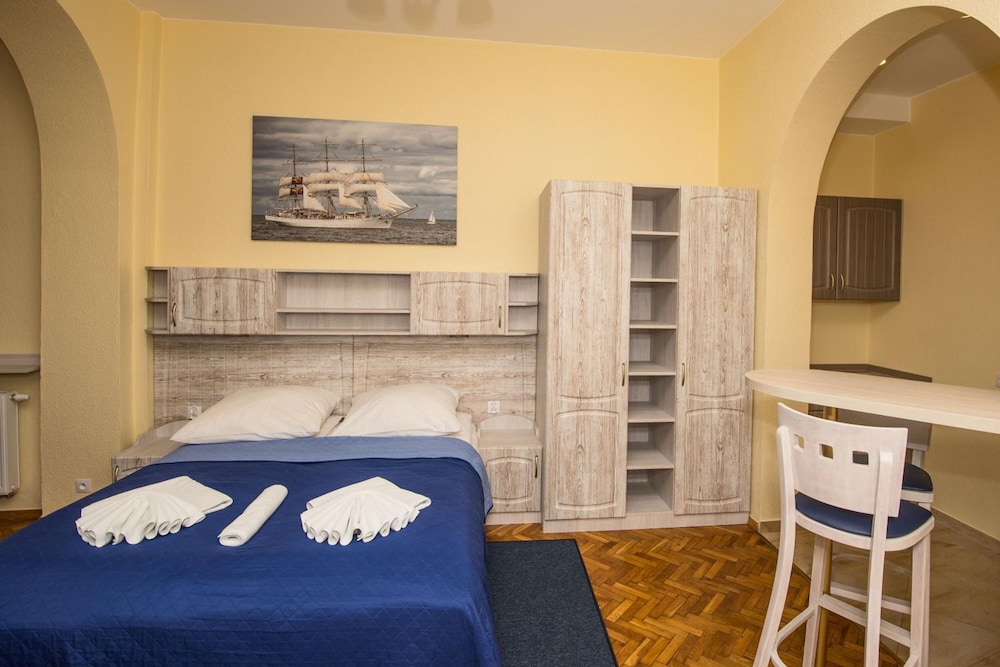 Premium Quadruple Room, 2 Bedrooms photo 3