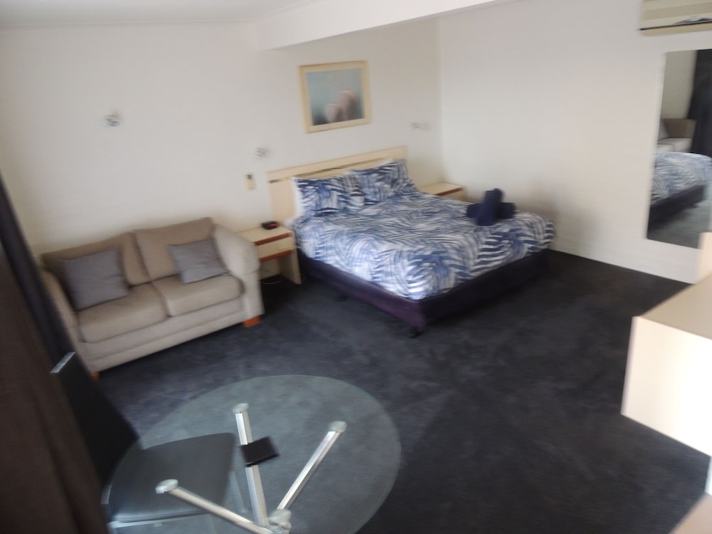 Deluxe Room, Non Smoking, Balcony (Deluxe Double) photo 3
