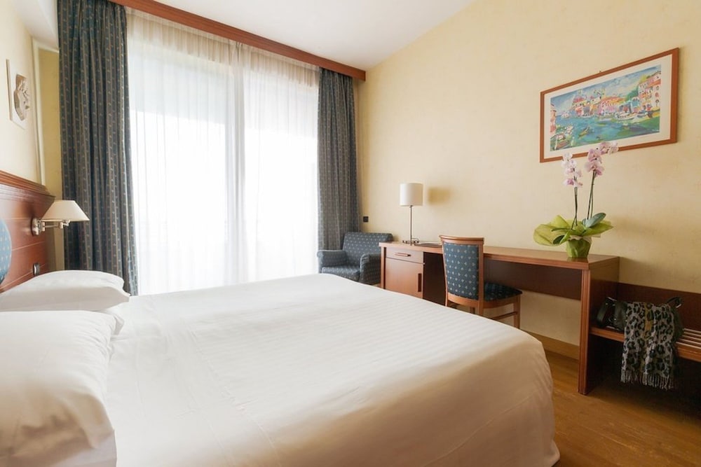 Superior Double Room Single Use, Sea View