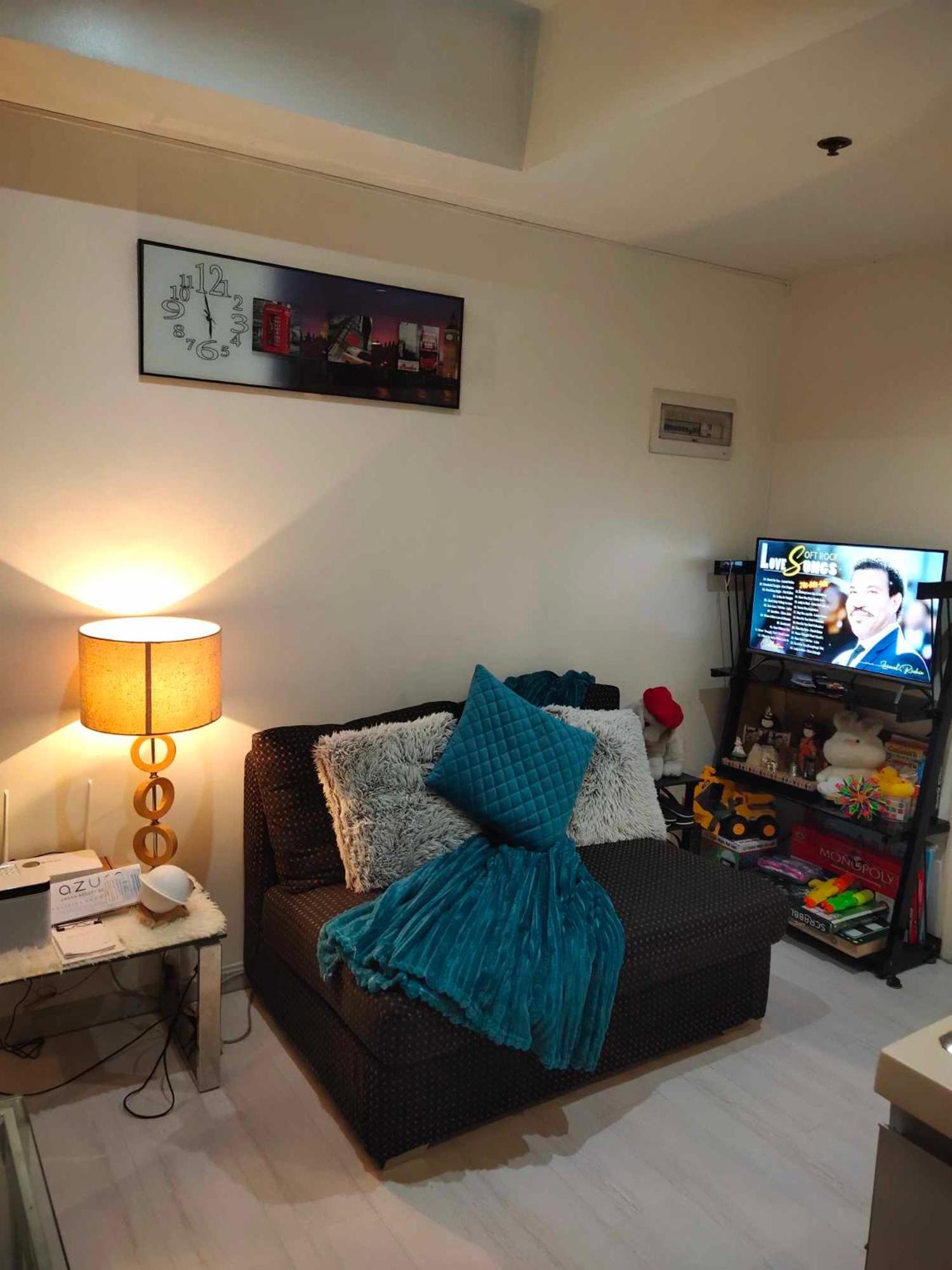 Family Room With Balcony photo 1