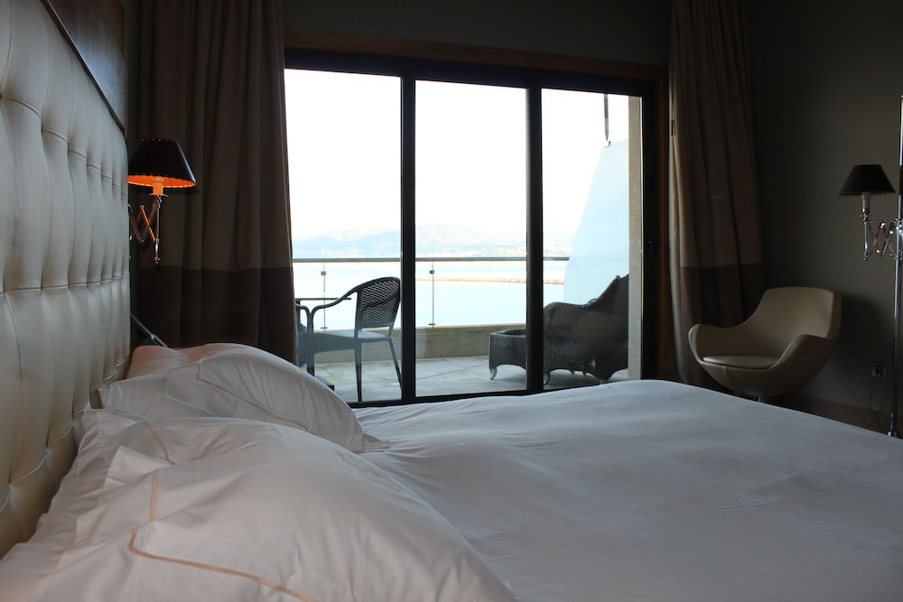 Superior Double Room, Sea View - Photo 7