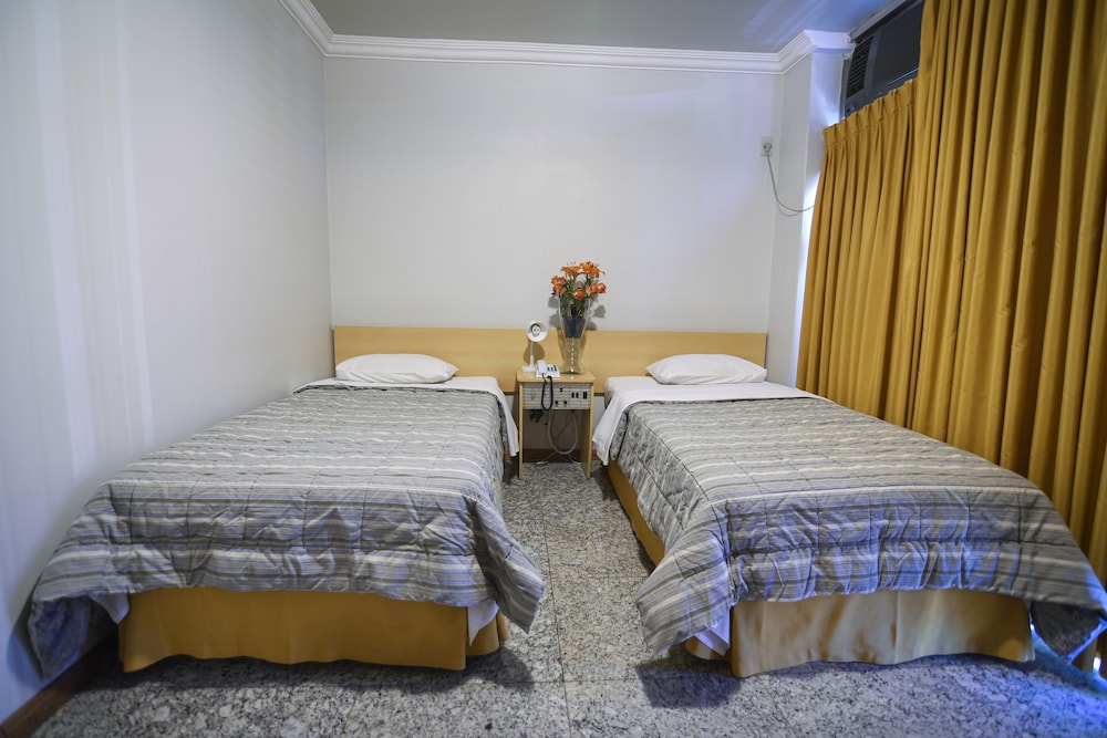 Superior Twin Room, 2 Twin Beds, Patio photo 3