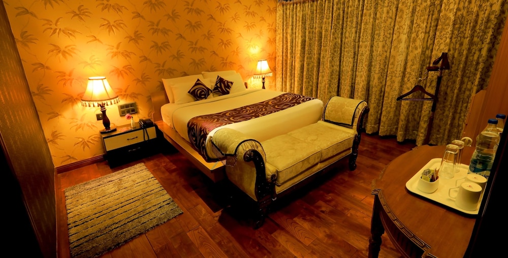 Jacuzi Suite photo 3