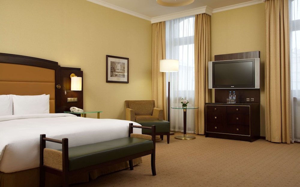 Junior Suite, 1 King Bed
