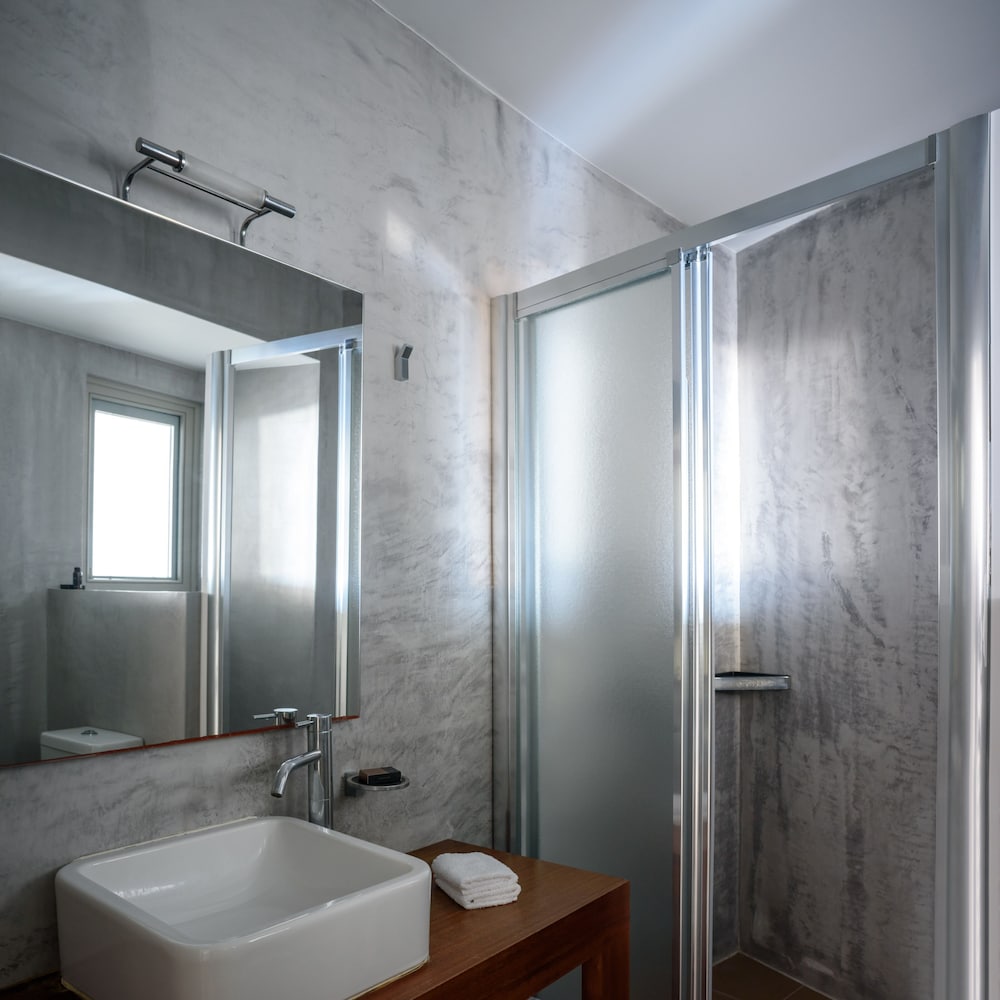 Superior Suite, Jetted Tub, Sea View - Photo 10