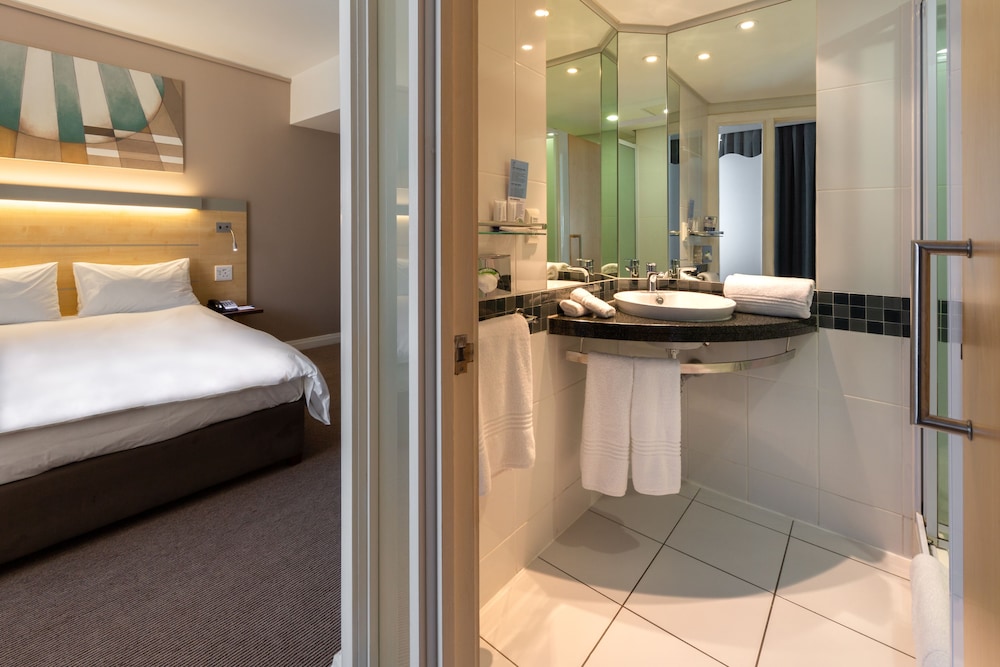 Standard Room, 2 Twin Beds, Non Smoking - Photo 4