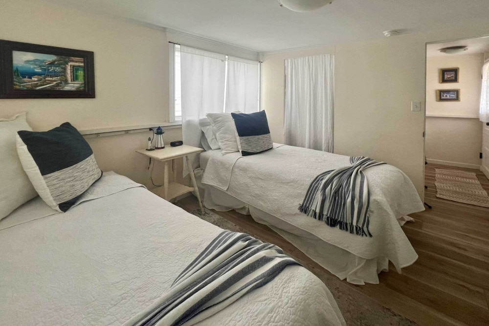 Cottage (2 Bedrooms) photo 2