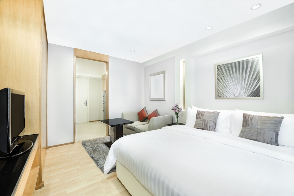 Two Bedroom Family Suite photo 2