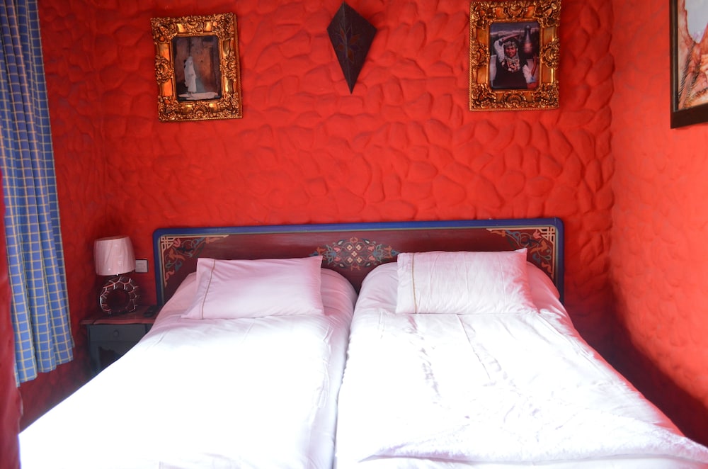 Standard Twin Room, 2 Twin Beds, Smoking, Garden View