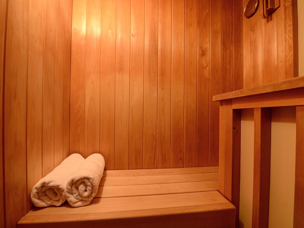 Luxury Double Room, 1 Queen Bed, Smoking, Sauna photo 2