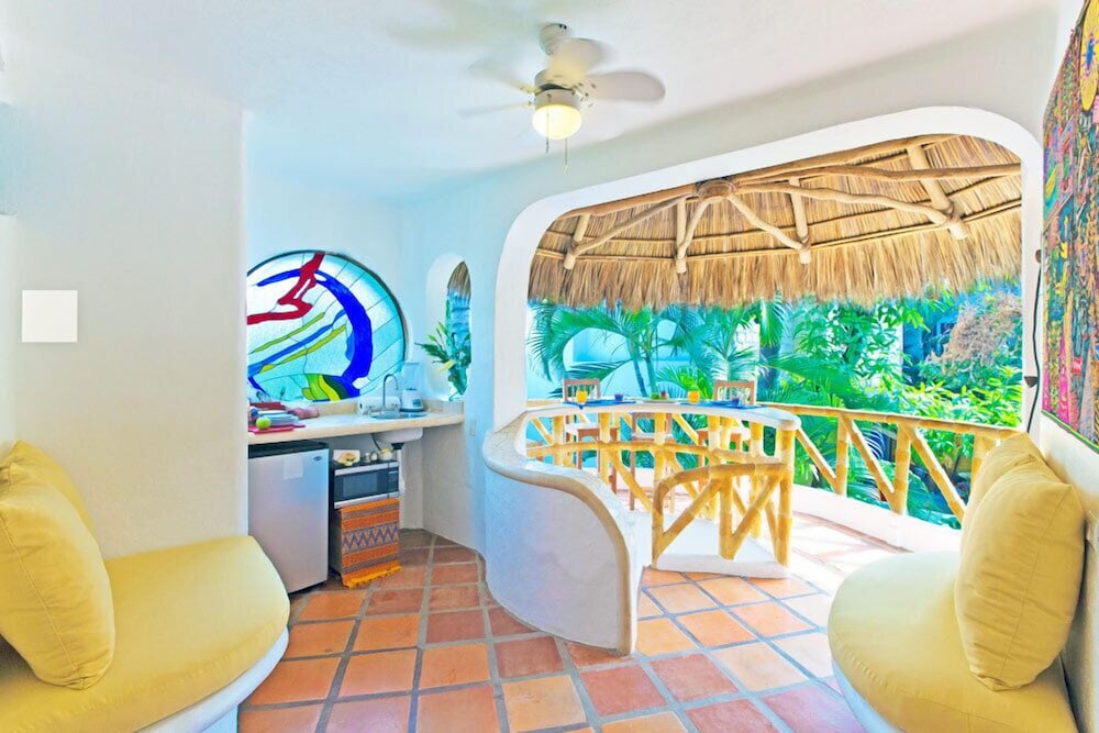 Two Bedroom Two Bathroom Upper Bungalow