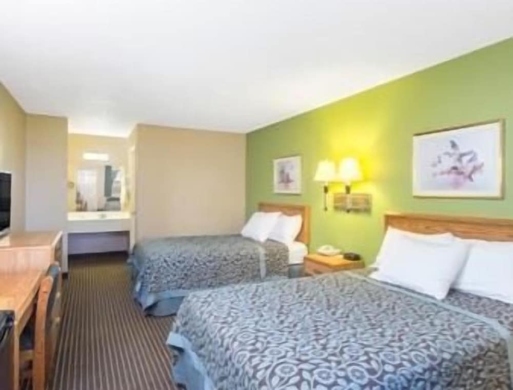Double Room, 2 Double Beds - Photo 2