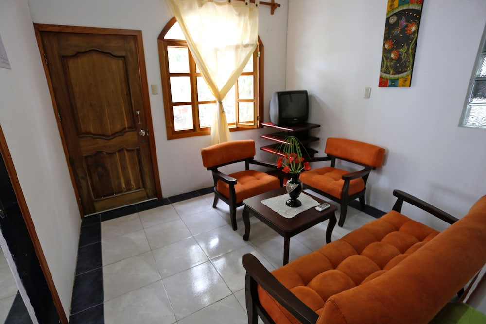 Standard House, 2 Bedrooms, Accessible, Air conditioning photo 3