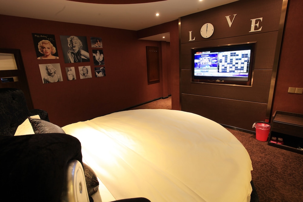 Signature Room (Round Bed) photo 3