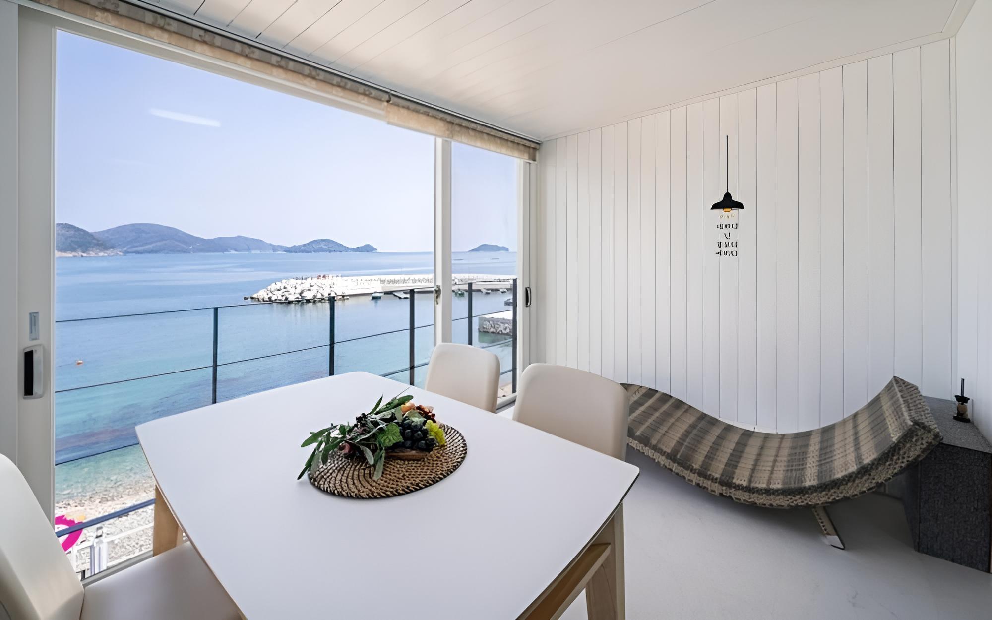 Room (Sherry (Ocean View dogs allowed)) photo 2